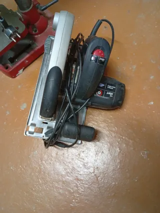 Cortadora de azulejos y sierra