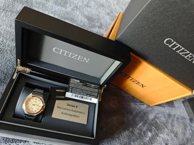 Citizen Series 8 NB6059-57P Reloj Automático
