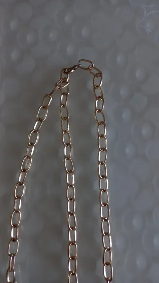 Collana catena color oro bigiotteria donna usata