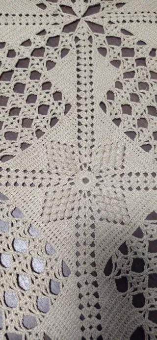 Colcha ganchillo artesanal beige