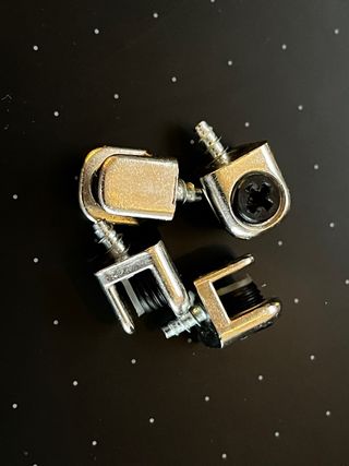 Estante de vidrio BESTA IKEA con soportes