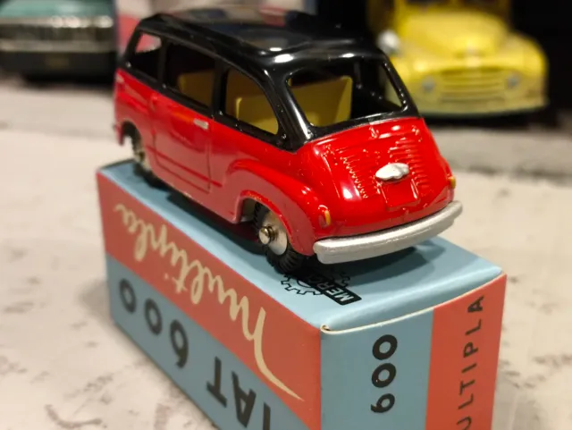 Miniatura do Fiat 600 Multipla