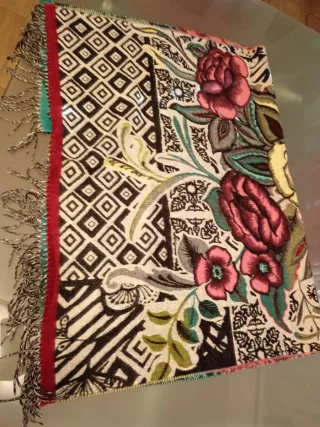 Poncho Desigual usato taglia unica