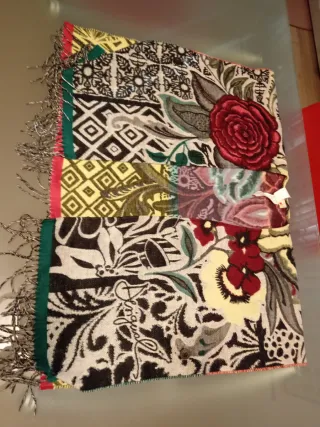 Poncho Desigual usato taglia unica