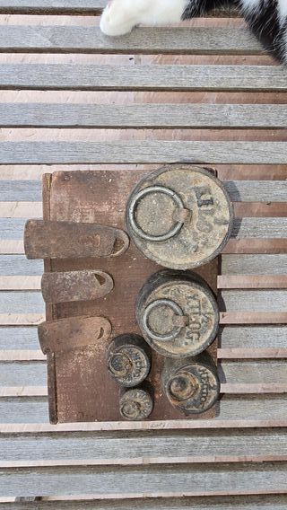 Set di 4 bilance antiche