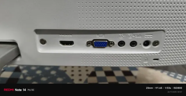 Monitor HP Negro y Plateado