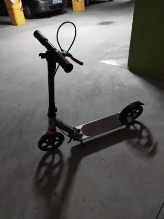 Patinete infantil rosa y plateado