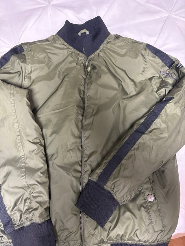 Chaqueta Zara verde militar niño Talla 11-12