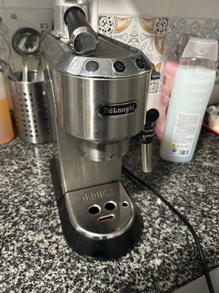 Cafetera DeLonghi Dedica