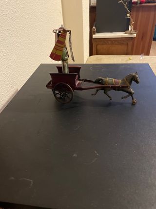 Juguete antiguo carro tirado por caballo Años 1930