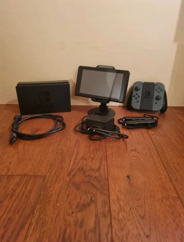 Nintendo Switch + Mario Kart 8 + Acessórios