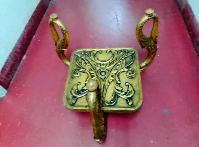 Mesita revistero vintage metal dorado y cristal