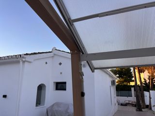 Pérgola Naterial Oxia 3x4m Acero y Plástico