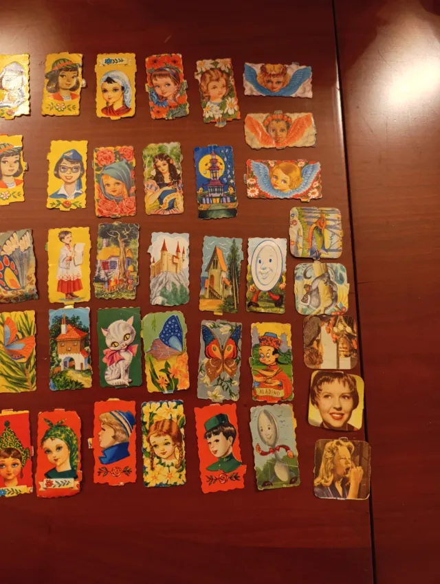 Cromos antiguos troquelados