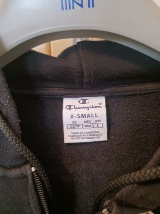 Felpa Champion zip nera con stelle oro XS