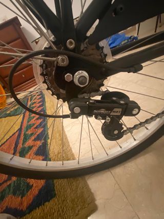 Bicicleta de paseo negra