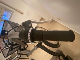 Bicicleta de paseo negra