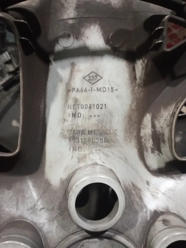 Juego Tapacubos Renault