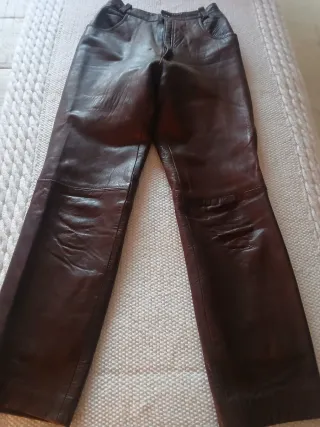 Pantalones de piel marrones