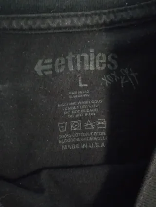 Camiseta Etnies Negra