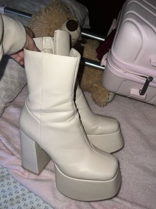 Botines plataforma Bratz beige