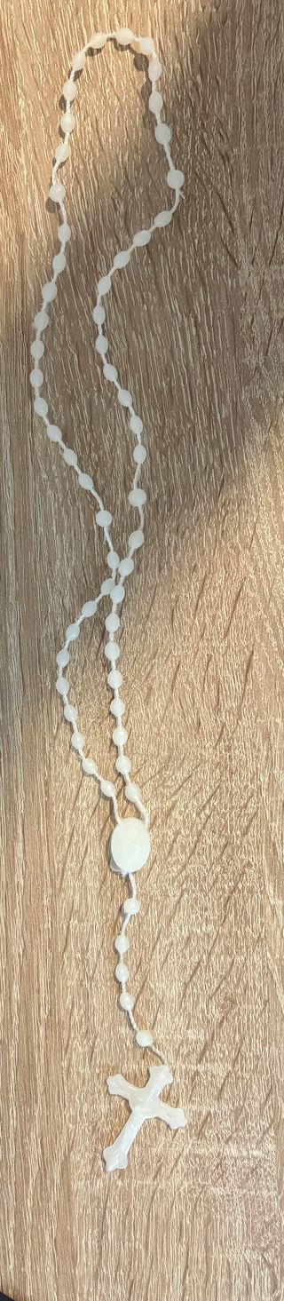 3 Rosarios Blancos con Cruz