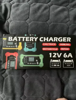 Cargador Batería Coche 12V 6A Rápida