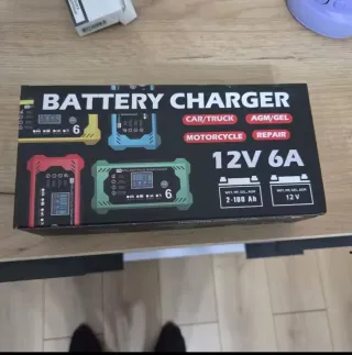 Cargador Batería Coche 12V 6A Rápida