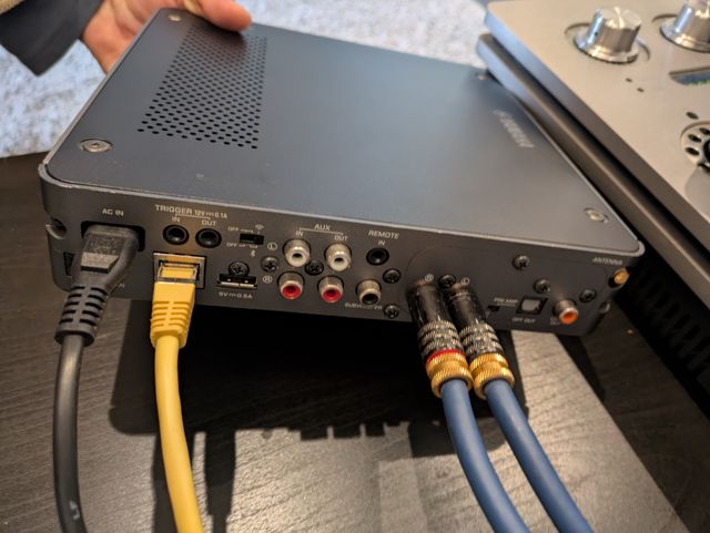 Premplificador y streamer YAMAHA WXC-50