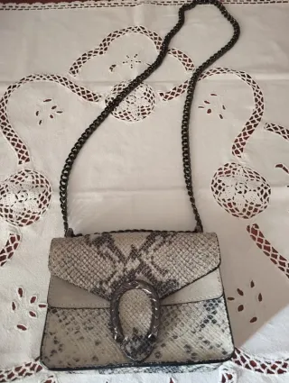 Borsetta pelle tracolla e spalla