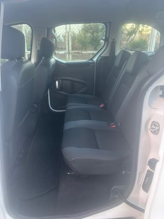 Peugeot Partner 2010