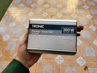 Inversor Tronic 300W 12V a AC