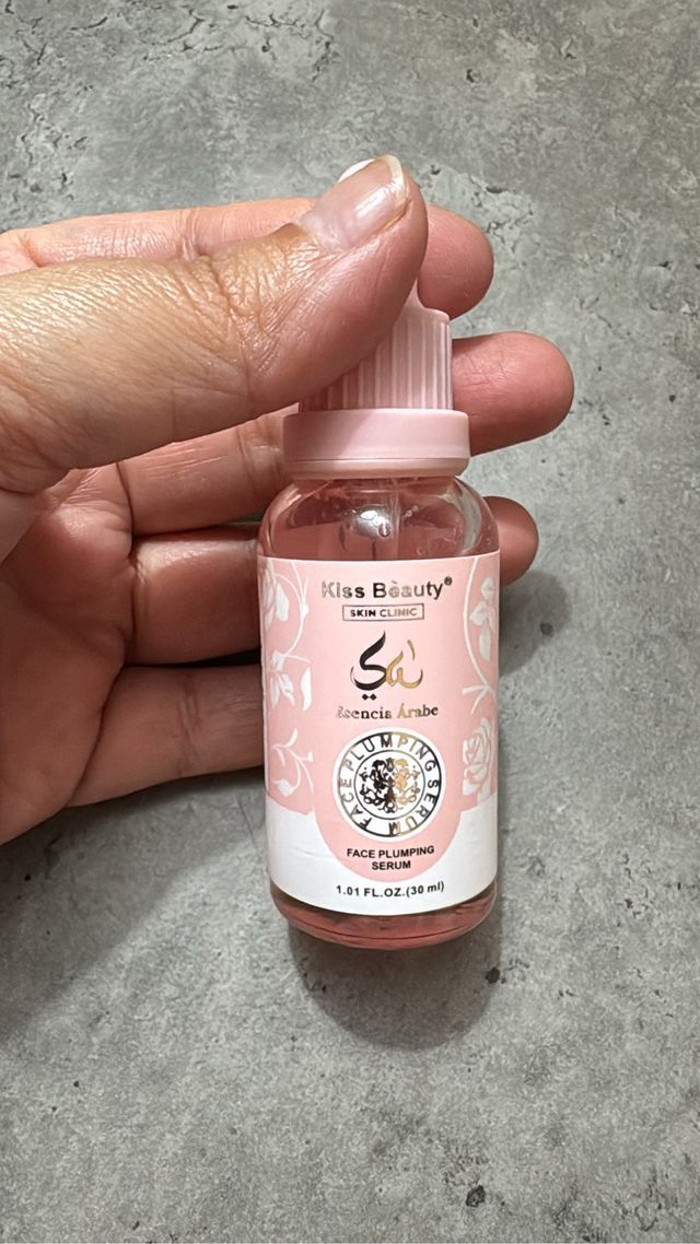 Lote de 12 productos de belleza Yara