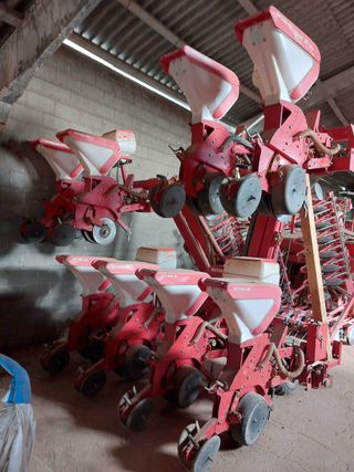 Sembradora Kverneland Optima HD.