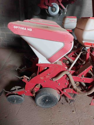 Sembradora Kverneland Optima HD.