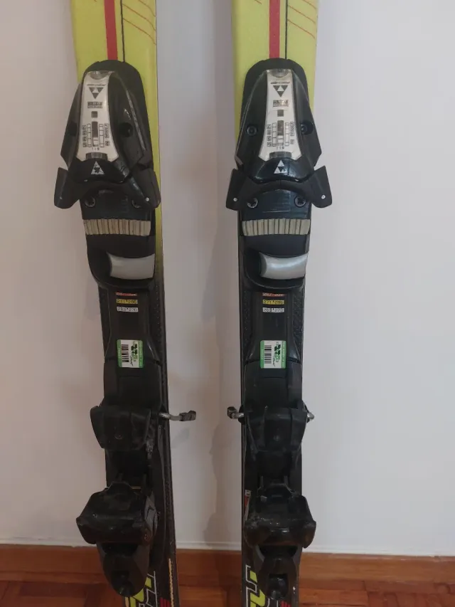 Esquís Fischer Race RC4