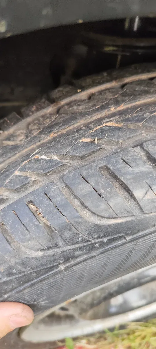 Neumático 175/70 R13