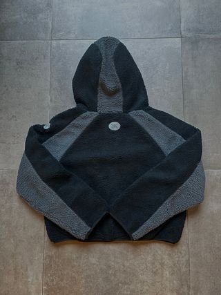 Chaqueta Polar Mertra Negra y Gris