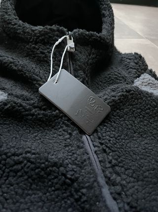 Chaqueta Polar Mertra Negra y Gris