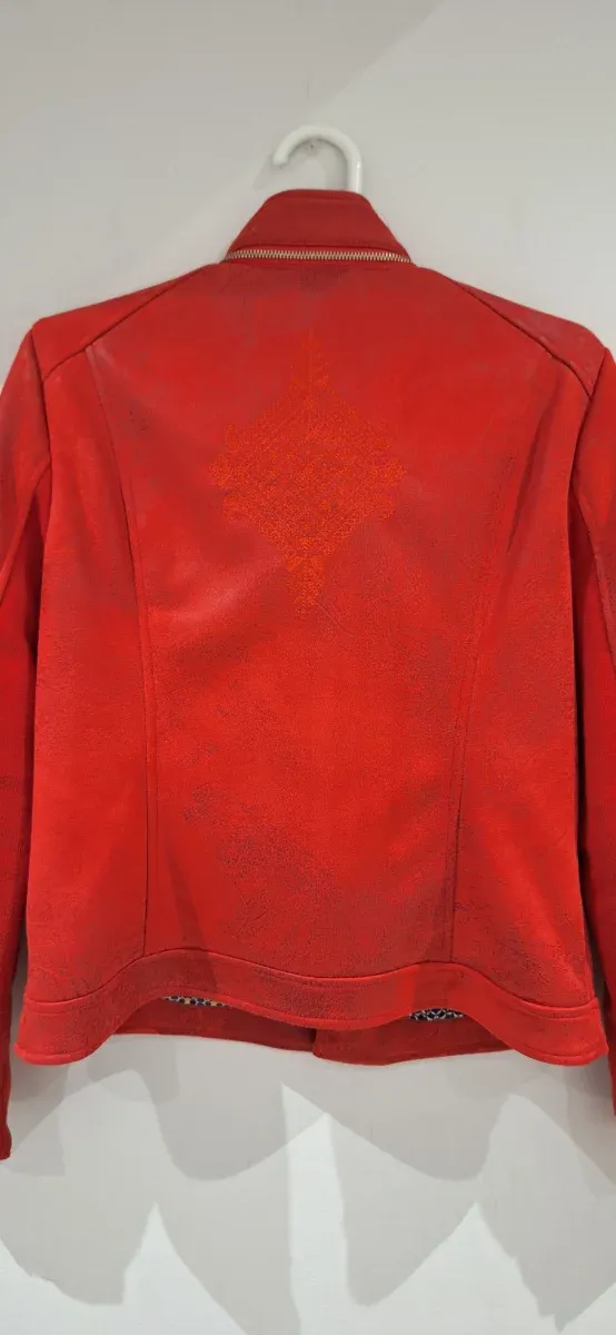Cazadora polipiel Desigual Roja