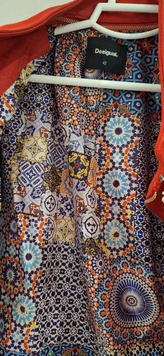 Cazadora polipiel Desigual Roja