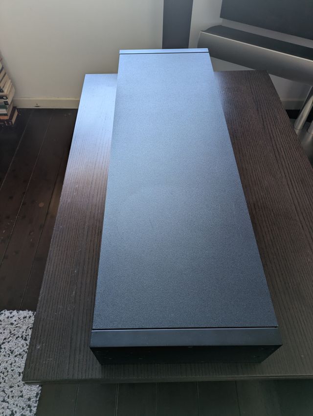 Subwoofer extraplano Teufel T 4000 Negro