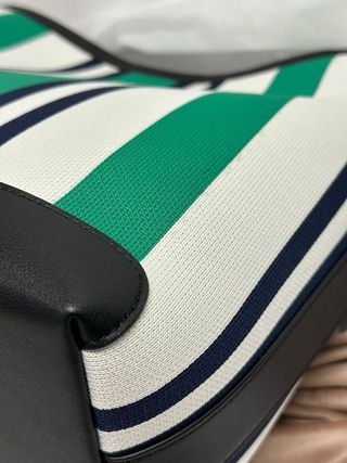 Bolso YAMEIZE un diseño a rayas llamativo y modern