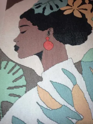 Bordado punto de cruz mujer y flores