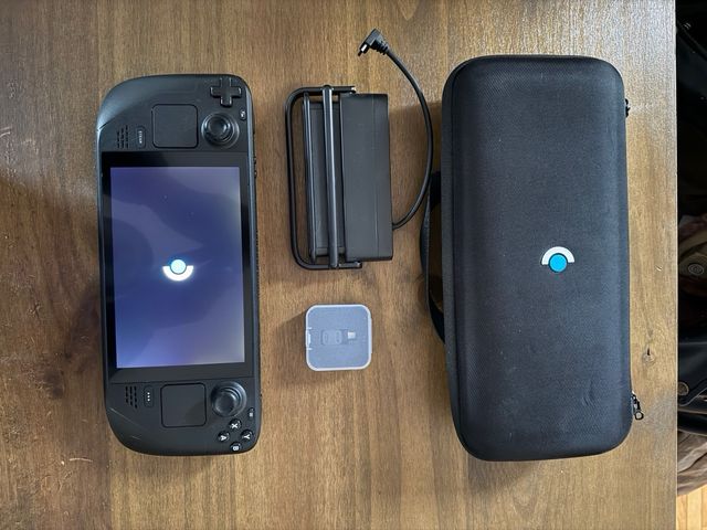Steam Deck 512GB con funda y hub