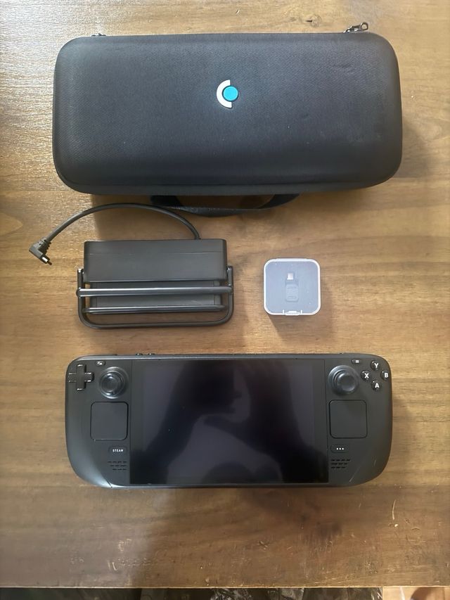 Steam Deck 512GB con funda y hub