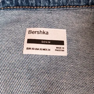 Mono vaquero corto mujer Talla XS de Bershka