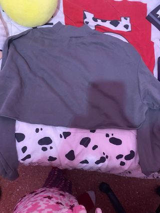 Sudadera corta gris y rosa