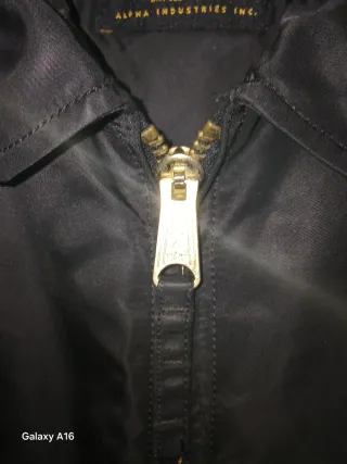 Chaqueta Alpha Industries Negra