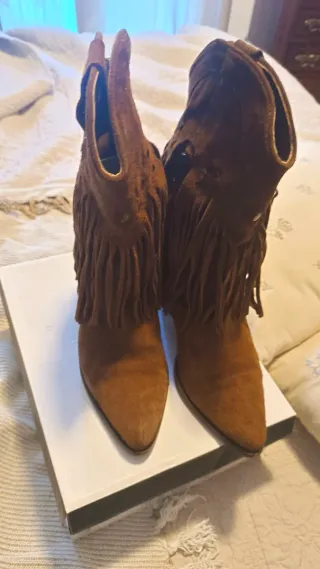 Botines de Piel con Flecos Todo piel